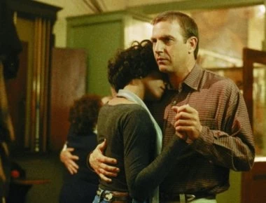 Η αποκάλυψη του Κέβιν Κόστνερ για την Γουίτνεϊ Χιούστον - Η άγνωστη ιστορία της αφίσας 27 χρόνια μετά (φώτο-βίντεο)